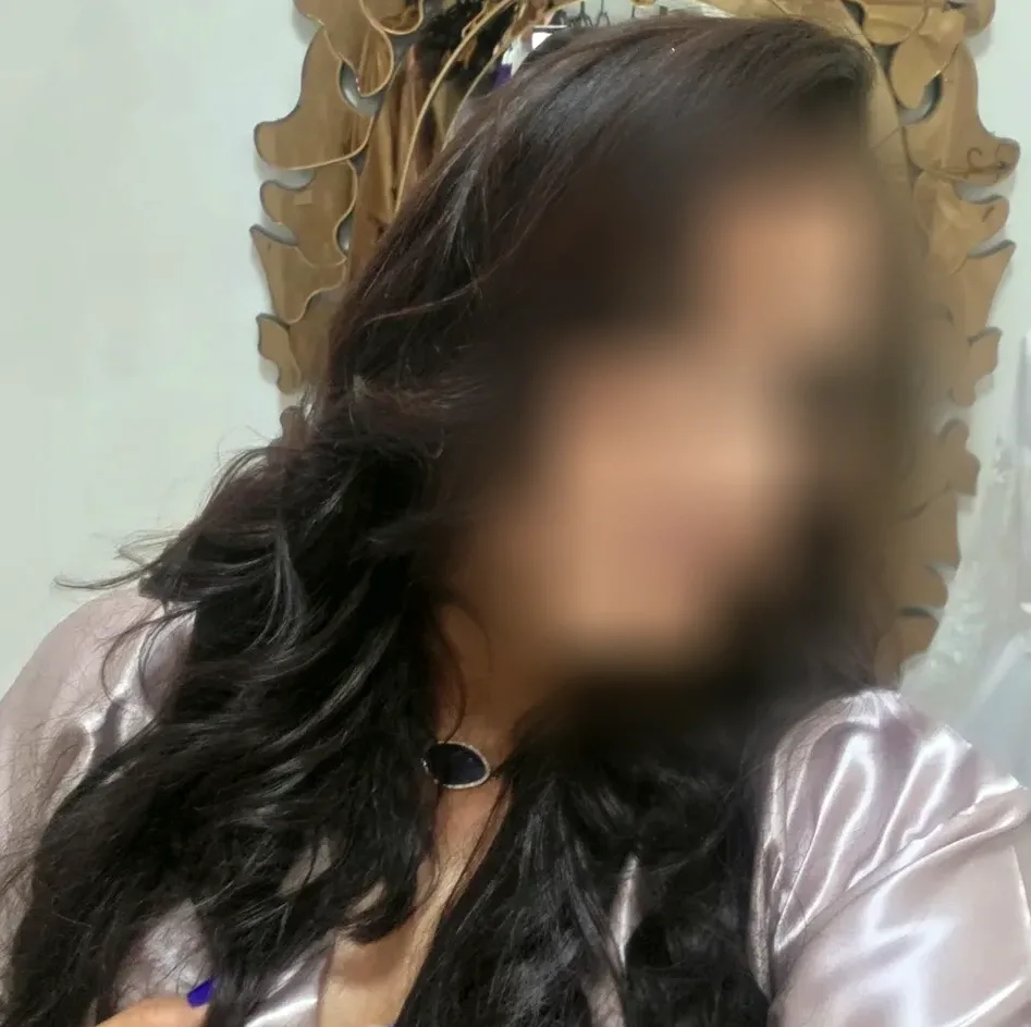 Leanne, 36