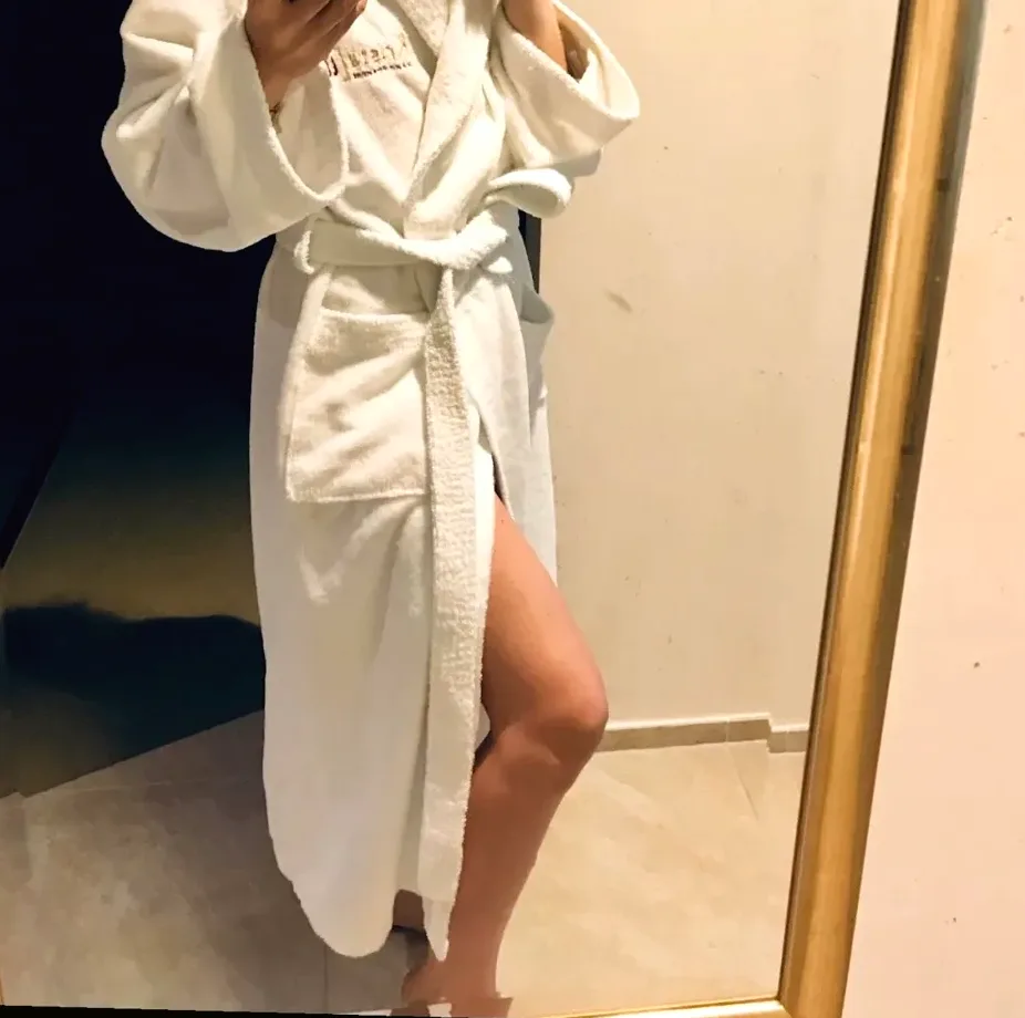 Nour, 36