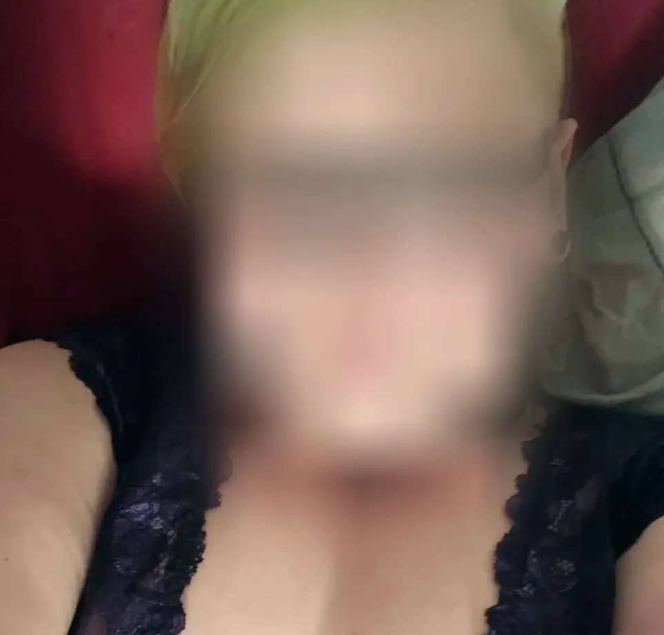 Rachel, 28