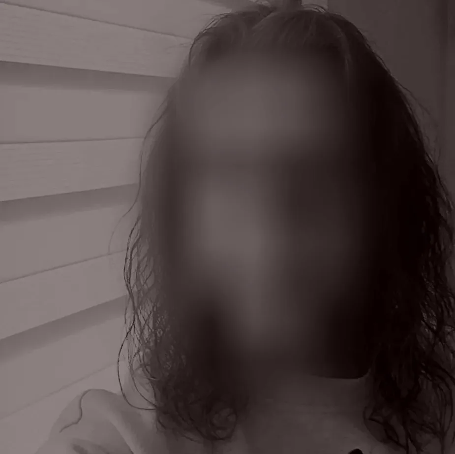 Rachel, 33